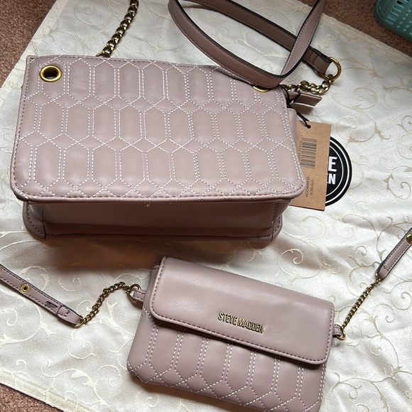 NWT STEVE MADDEN BELIAN Crossbody Bag Quilted 2PC🌹🌹 - Picture 10 of 17
